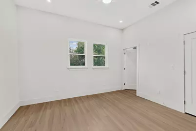 427 E 9th Street, Dallas, TX 75203 - Photo 23