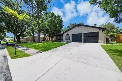 16427 Hickory Knoll Drive, Houston, TX 77059 - Photo 5