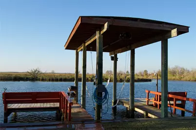 627 Port Road, Angleton, TX 77515 - Photo 11