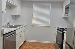 12703 Leader St, Houston, TX 77072 - Photo 9