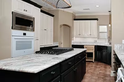 7159 Kingston Cove Lane, Willis, TX 77318 - Photo 9