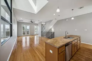 802 Waverly St, Houston, TX 77007 - Photo 9