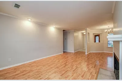 10829 E Linwood Drive, La Porte, TX 77571 - Photo 11