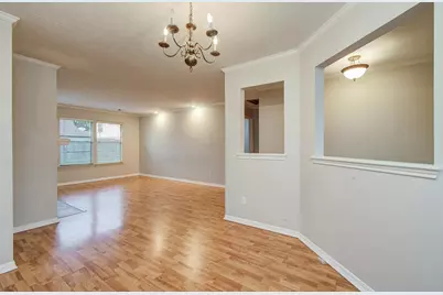 10829 E Linwood Drive, La Porte, TX 77571 - Photo 9