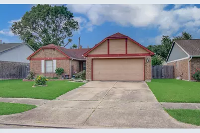 10829 E Linwood Drive, La Porte, TX 77571 - Photo 5