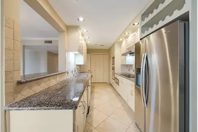 3350 McCue Road #802, Houston, TX 77056 - Photo 9
