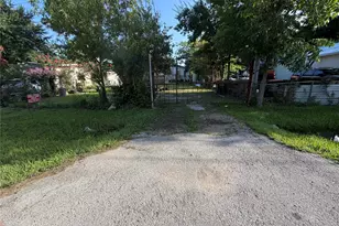 14005 Longview St, Houston, TX 77015 - Photo 3