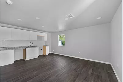 6910 Kassarine Pass, Houston, TX 77033 - Photo 5