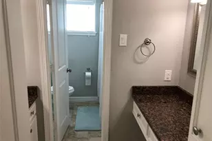 10619 Wickersham Ln, Houston, TX 77042 - Photo 7