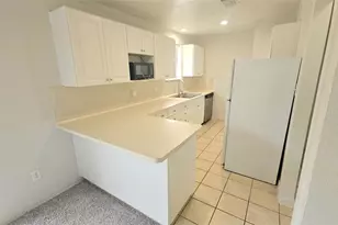 210 Brigadoon Ln, Friendswood, TX 77546 - Photo 5