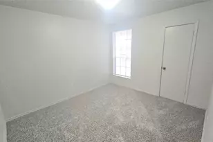 210 Brigadoon Ln, Friendswood, TX 77546 - Photo 15