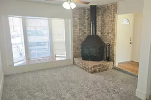 210 Brigadoon Ln, Friendswood, TX 77546 - Photo 9