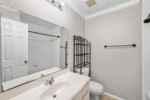 8014 Blackcherry Ln, Baytown, TX 77523 - Photo 11