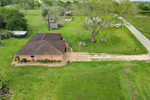 112 Cr 152, Bay City, TX 77414 - Photo 9