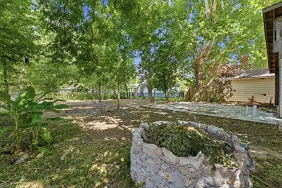 202 S Magnolia Street, Highlands, TX 77562 - Photo 5