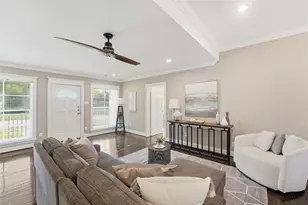 1008 Lawndale Ave, Brenham, TX 77833 - Photo 3