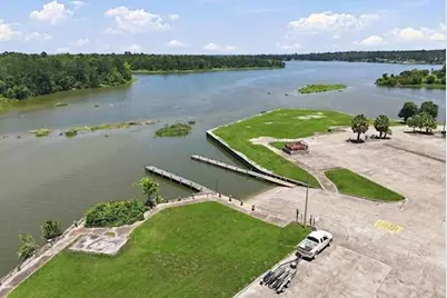 26688 Pools Creek Drive, Huntsville, TX 77320 - Photo 23
