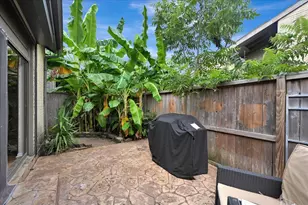 18022 Bal Harbour Dr, Houston, TX 77058 - Photo 33