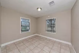 502 Ogilvie St, Houston, TX 77017 - Photo 9