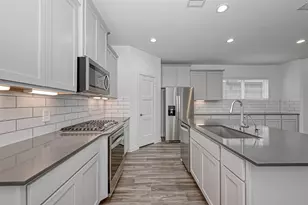 14315 Yellow Hawthorn Ct, Conroe, TX 77384 - Photo 13