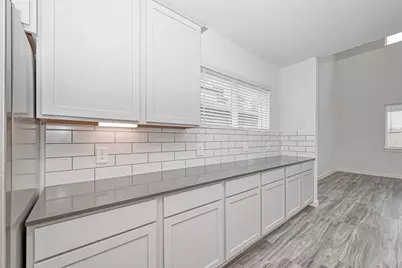 14315 Yellow Hawthorn Court, Conroe, TX 77384 - Photo 17