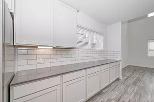 14315 Yellow Hawthorn Ct, Conroe, TX 77384 - Photo 17
