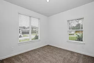 14315 Yellow Hawthorn Ct, Conroe, TX 77384 - Photo 19