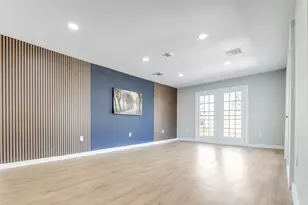 10406 Willowisp Dr, Houston, TX 77035 - Photo 9