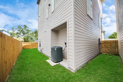322 E 35 Th Street, Houston, TX 77018 - Photo 37