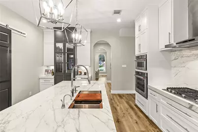 7714 Long Shadows Drive, Sugar Land, TX 77479 - Photo 11