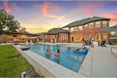 7714 Long Shadows Drive, Sugar Land, TX 77479 - Photo 3