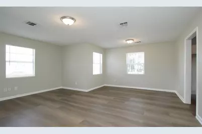 404 N 7th Street, Baytown, TX 77520 - Photo 9