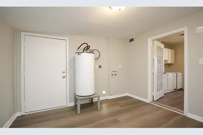 404 N 7th Street, Baytown, TX 77520 - Photo 13