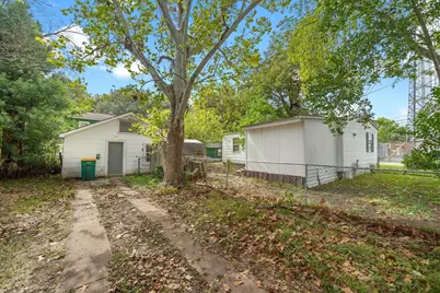 404 N 7th Street, Baytown, TX 77520 - Photo 1