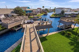 22 N Flamingo Street St, La Marque, TX 77568 - Photo 1