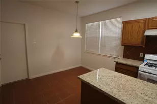 814 Forest Thicket Ln, Houston, TX 77067 - Photo 9