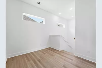 8914 Sunshine Laverne Lane, Houston, TX 77080 - Photo 17