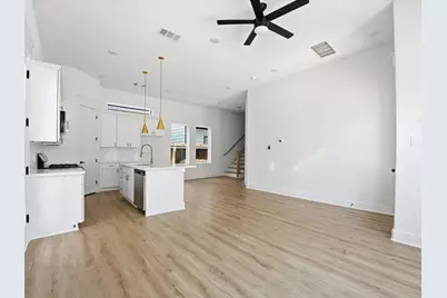 8914 Sunshine Laverne Lane, Houston, TX 77080 - Photo 9
