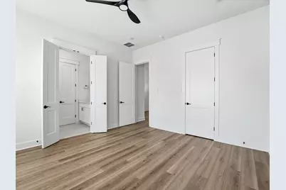 8914 Sunshine Laverne Lane, Houston, TX 77080 - Photo 19