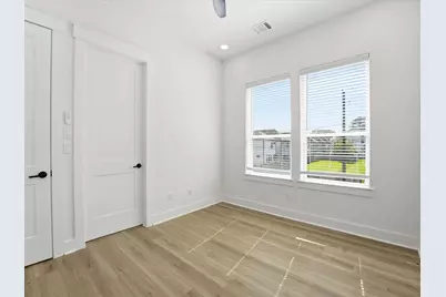 8914 Sunshine Laverne Lane, Houston, TX 77080 - Photo 25
