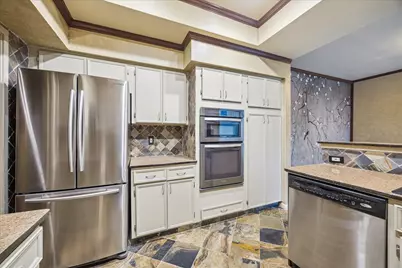 222 Litchfield Lane, Houston, TX 77024 - Photo 13