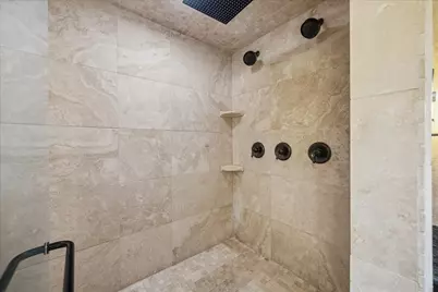 222 Litchfield Lane, Houston, TX 77024 - Photo 21