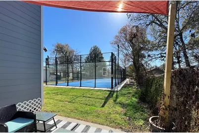 720 Caperton Street, Houston, TX 77022 - Photo 9