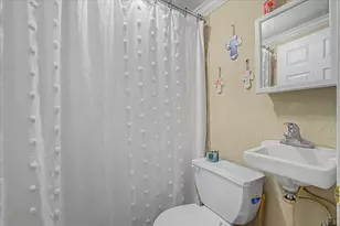 1215 Orange St, Vidor, TX 77662 - Photo 29