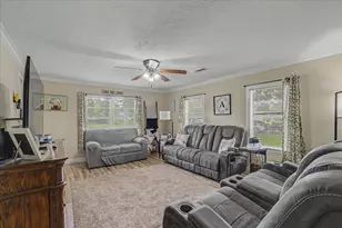 1215 Orange St, Vidor, TX 77662 - Photo 7