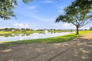 27 Palm Desert Dr, Manvel, TX 77578 - Photo 31
