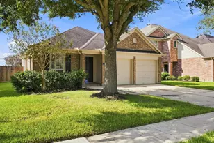 27 Palm Desert Dr, Manvel, TX 77578 - Photo 3