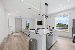 1907 Hailey St, Houston, TX 77026 - Photo 5