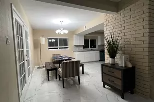 15138 Tresch Ln, Houston, TX 77598 - Photo 3