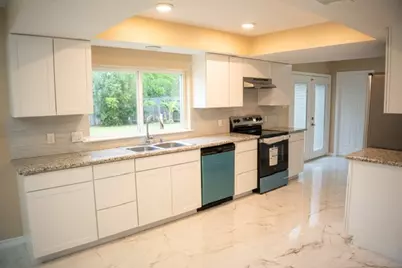 15138 Tresch Lane, Houston, TX 77598 - Photo 5